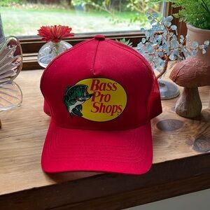 NWT Bass Pro Shops Trucker Hat